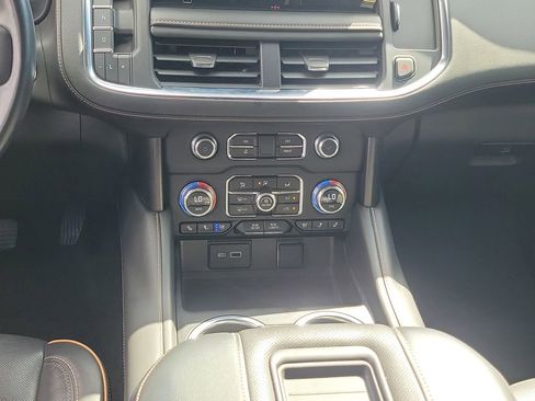 Used 2023 GMC Yukon AT4 w/ AT4 Premium Package image 21