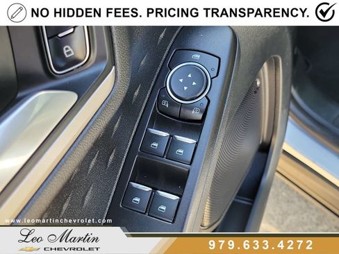 Used 2020 Ford Escape SE FWD image 17