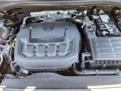 Certified 2024 Volkswagen Tiguan SE AWD/4WD image 17