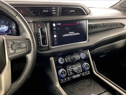 Used 2022 GMC Yukon Denali AWD/4WD image 8