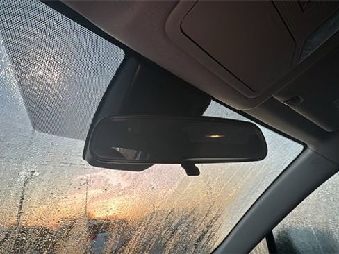 Used 2019 Toyota RAV4 LE image 23