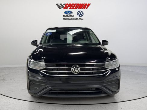 Certified 2024 Volkswagen Tiguan SE AWD/4WD image 13