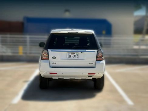 Used 2013 Land Rover LR2 HSE AWD/4WD image 7