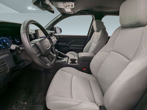 New 2025 Toyota Tacoma SR image 4