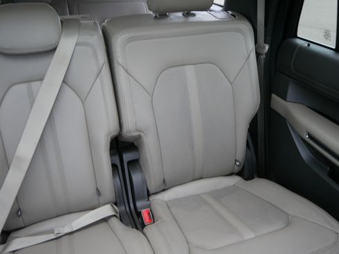 Used 2020 Ford Expedition Max Limited AWD/4WD image 14