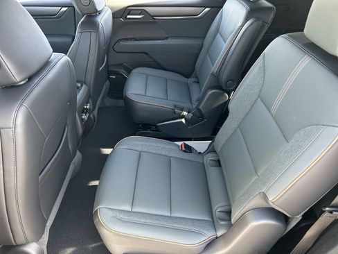 New 2026 GMC Acadia AT4 w/ Super Cruise Package AWD/4WD image 25