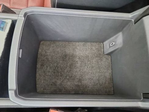 Used 2020 Volkswagen Atlas Cross Sport SEL Premium image 53