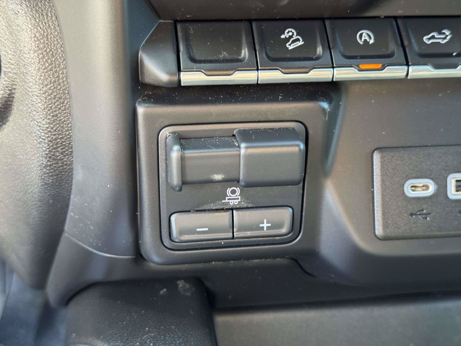 Used 2020 Chevrolet Silverado 1500 RST AWD/4WD image 29