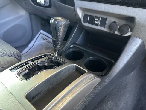 Used 2015 Toyota Tacoma PreRunner image 11