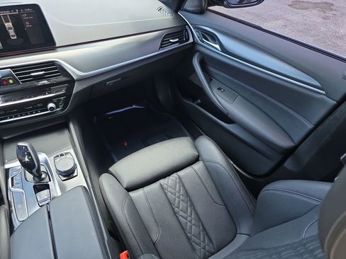 Used 2023 BMW 530i w/ M Sport Package RWD image 18