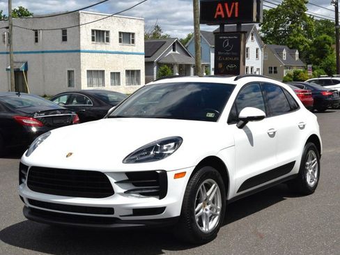 Used 2019 Porsche Macan AWD/4WD image 4