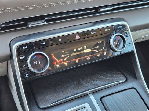 Used 2023 Genesis GV80 3.5T w/ Prestige Package image 13