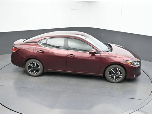 Used 2024 Nissan Sentra SV FWD image 34