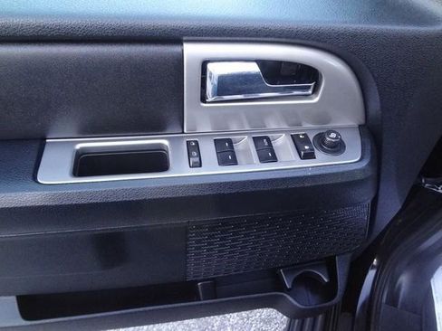Used 2017 Ford Expedition EL XLT image 28