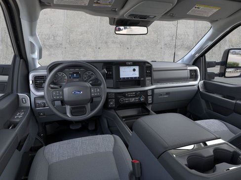 New 2026 Ford F250 XLT image 9