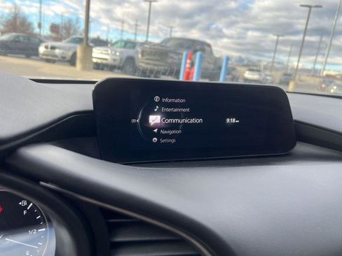 Used 2023 MAZDA MAZDA3 Hatchback w/Premium Plus Pkg image 19