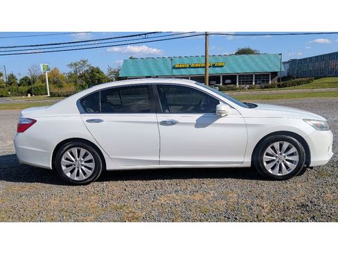 Used 2015 Honda Accord EX image 8