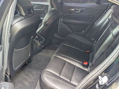 Used 2019 Volvo S60 T5 Inscription FWD image 17