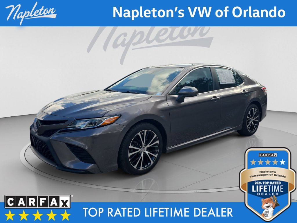 Used 2019 Toyota Camry SE FWD image 1