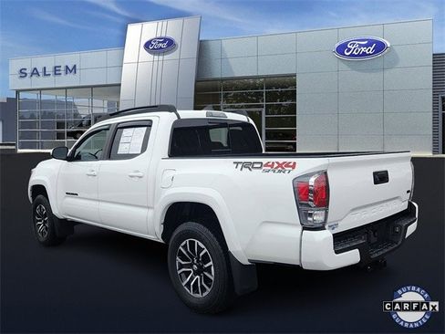 Used 2023 Toyota Tacoma TRD Sport image 4