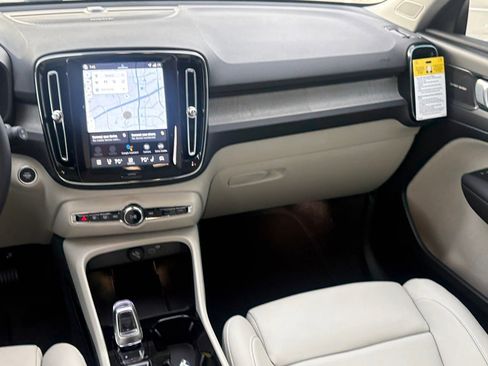 New 2026 Volvo XC40 B5 Plus w/ Protection Package Premier image 12