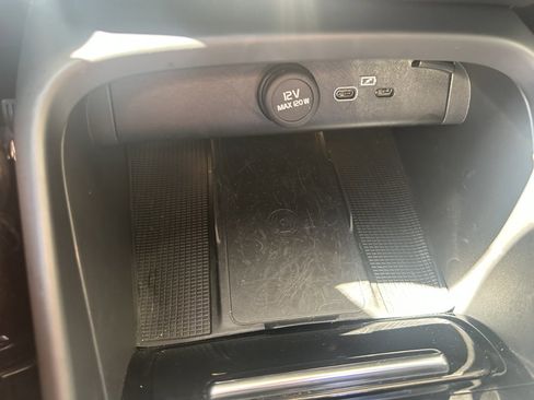 Used 2023 Volvo C40 P8 Recharge Plus image 24