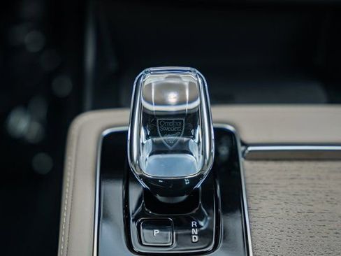 New 2026 Volvo XC90 B6 Plus w/ Protection Package Premier image 23