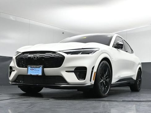 Certified 2025 Ford Mustang Mach-E GT AWD/4WD image 38