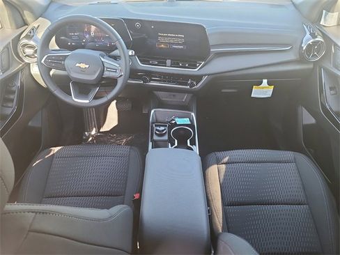 New 2026 Chevrolet Equinox LT image 12