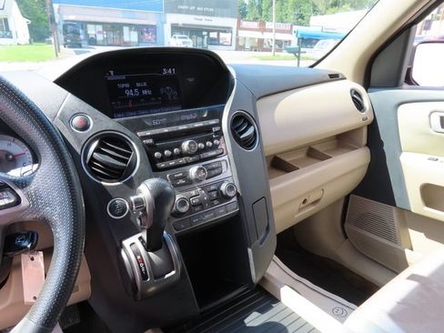 Used 2015 Honda Pilot EX image 23