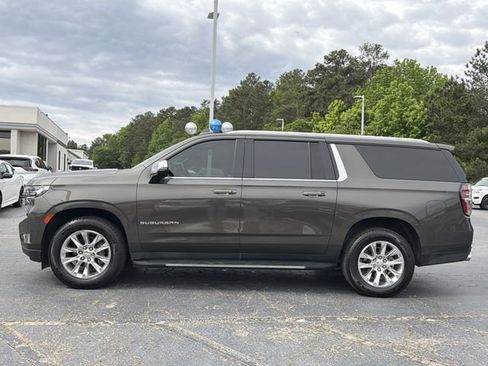 Used 2021 Chevrolet Suburban Premier RWD image 23
