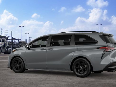 New 2026 Toyota Sienna XLE Woodland Edition image 5