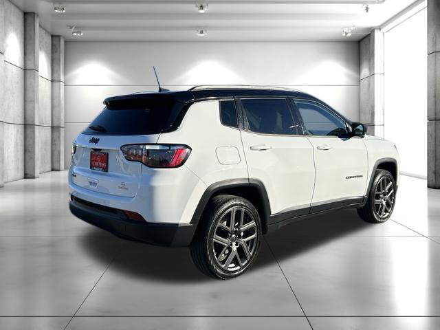 Used 2026 Jeep Compass Limited AWD/4WD image 8
