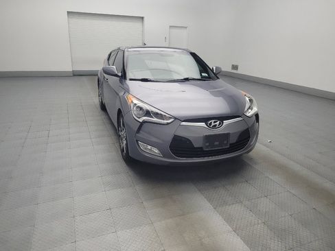 Used 2017 Hyundai Veloster Value Edition image 13