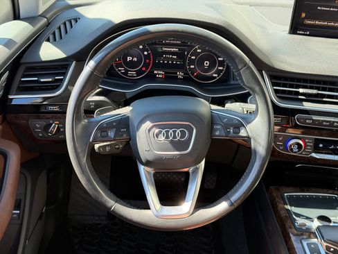 Used 2018 Audi Q7 3.0T Premium Plus w/ Premium Plus Package AWD/4WD image 8