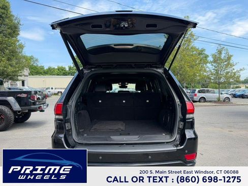Used 2019 Jeep Grand Cherokee Altitude AWD/4WD image 13