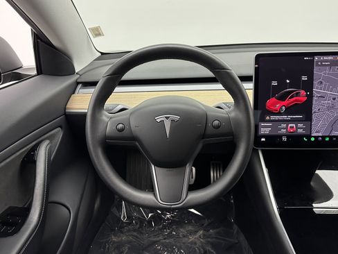 Used 2019 Tesla Model 3 Performance image 23