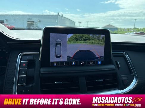 Used 2021 Chevrolet Tahoe RST w/ Luxury Package AWD/4WD image 33