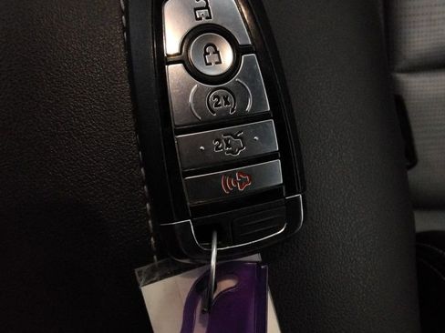 Used 2024 Ford Mustang Premium image 39