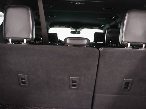 Used 2019 Ford Expedition XLT w/ Equipment Group 201A AWD/4WD image 31