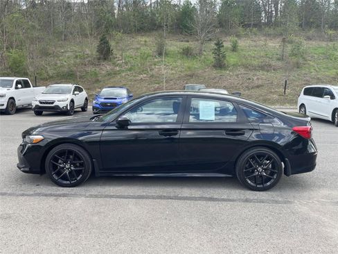 Used 2022 Honda Civic Sport image 2