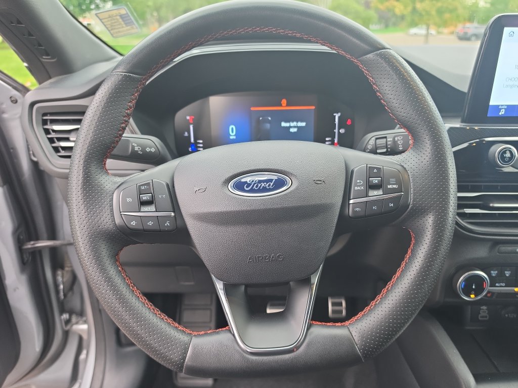Used 2024 Ford Escape ST-Line AWD/4WD image 16