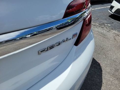Used 2016 Buick Regal Premium w/ Driver Confidence Package #1 FWD image 7