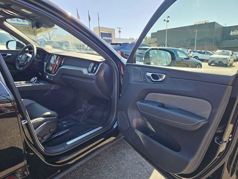 Certified 2024 Volvo XC60 T8 Ultimate w/ Protection Package Premier AWD/4WD image 13