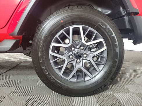 New 2025 Jeep Wrangler Sahara image 30