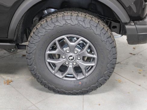 New 2025 Ford Bronco Badlands image 17