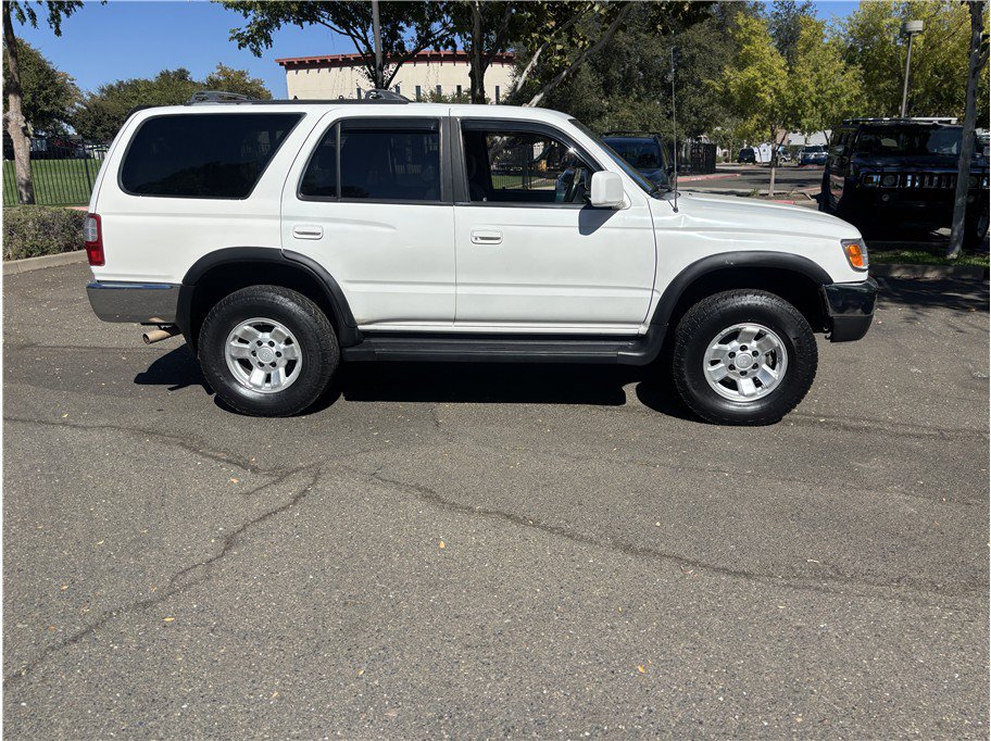 Used 1998 Toyota 4Runner SR5 w/ Preferred Equipment Group 1 AWD/4WD image 5