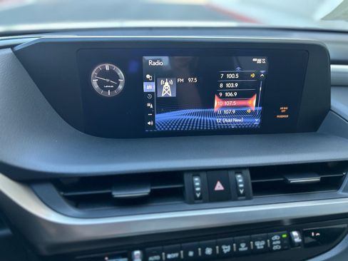 Used 2019 Lexus ES 350 F Sport w/ Accessory Package 2 FWD image 20