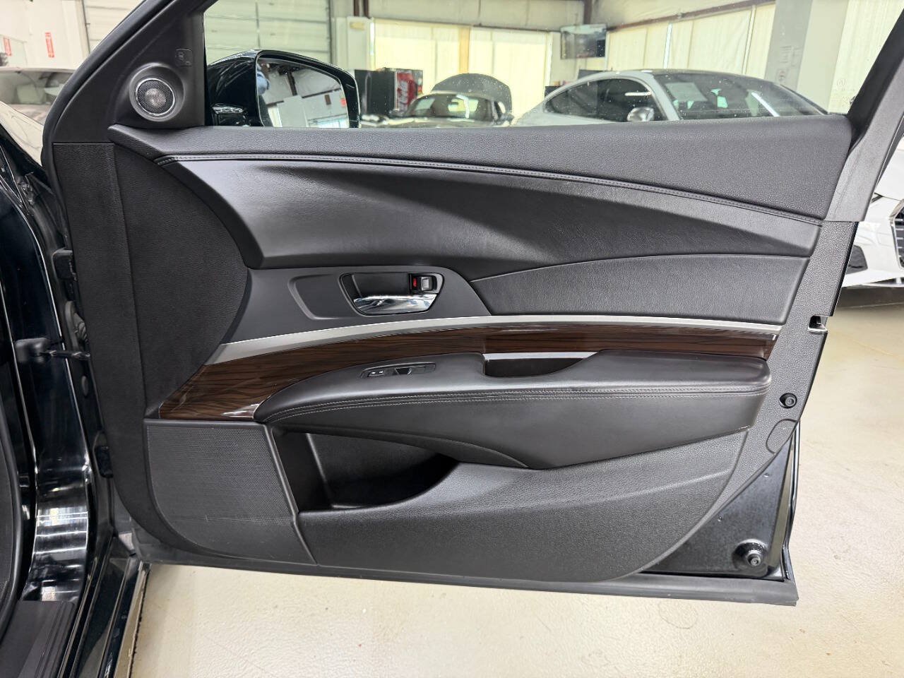 Used 2014 Acura RLX w/ Technology Package FWD image 16