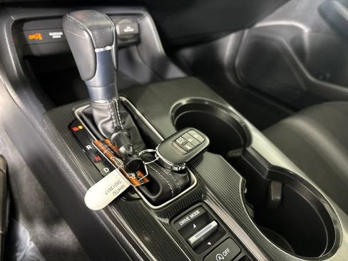 Used 2025 Honda Civic Sport image 17
